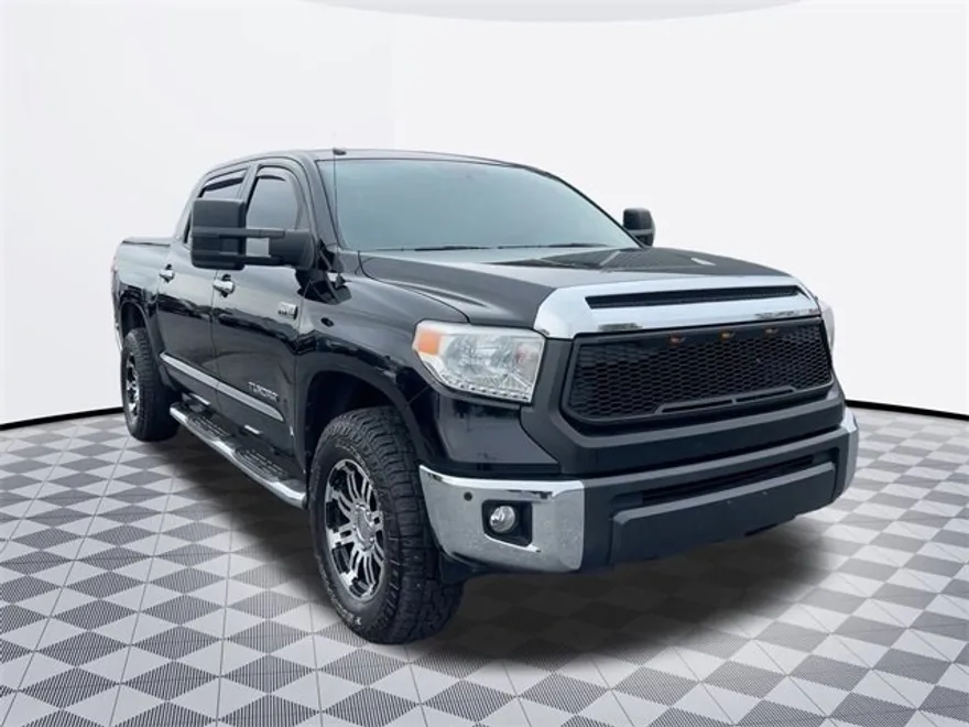 2016 Toyota Tundra SR5 photo 1