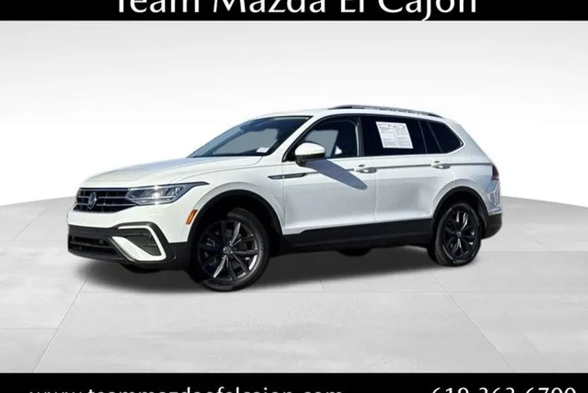 2022 Volkswagen Tiguan SE photo 1