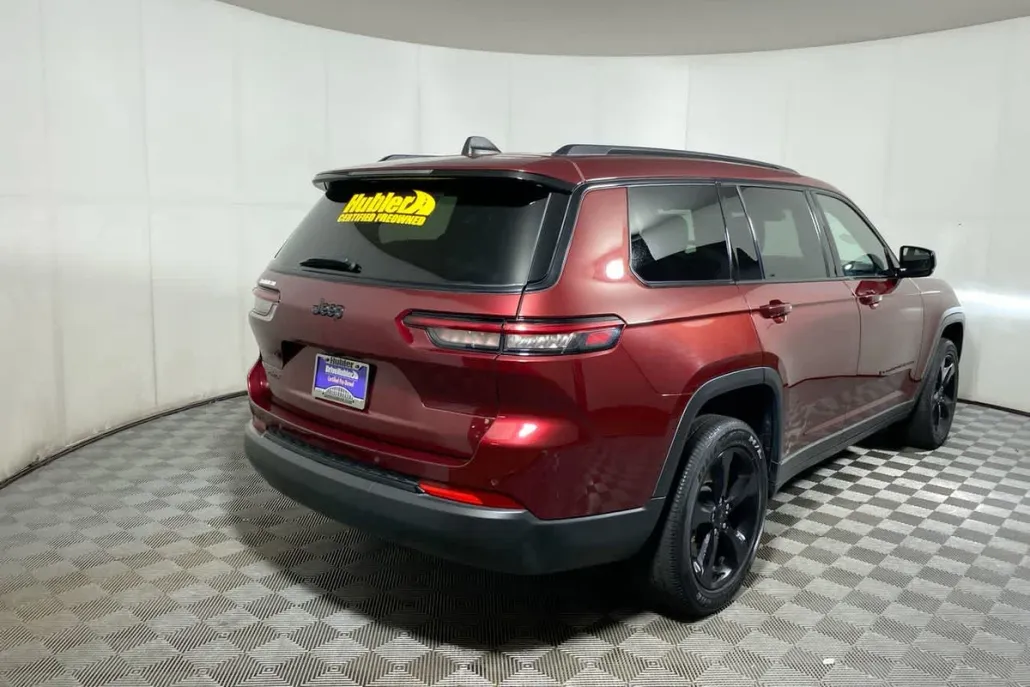 2023 Jeep Grand Cherokee Altitude photo 1