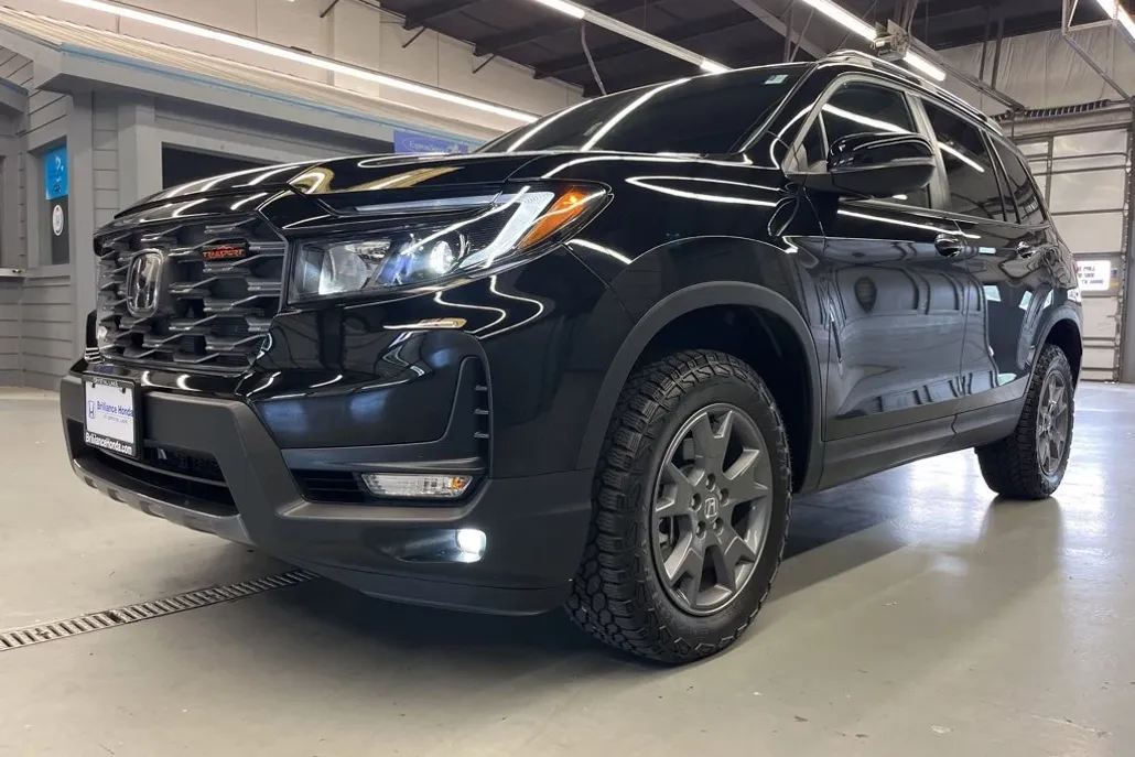 2024 Honda Passport TrailSport photo 1