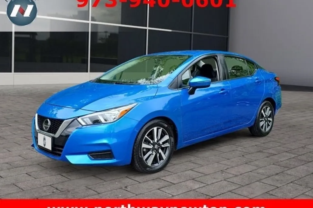 2021 Nissan Versa SV photo 1