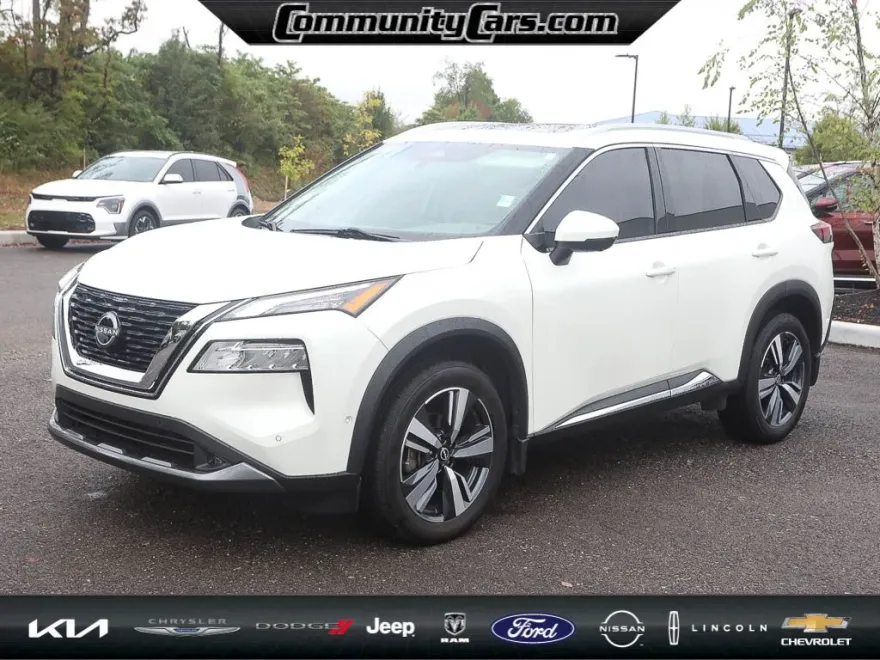 2022 Nissan Rogue SL photo 1