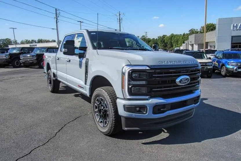 2026 Ford F-350 photo 1