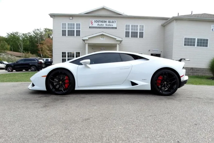 2015 Lamborghini Huracan Coupe photo 1
