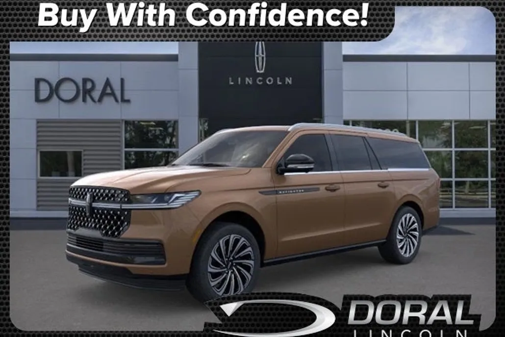 2025 Lincoln Navigator Black Label photo 1
