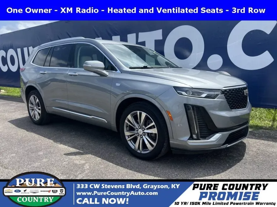 2023 Cadillac XT4 Premium Luxury photo 1