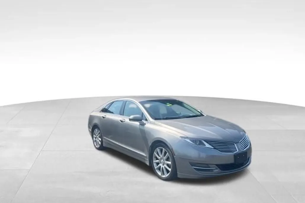 2016 Lincoln MKZ Base photo 1
