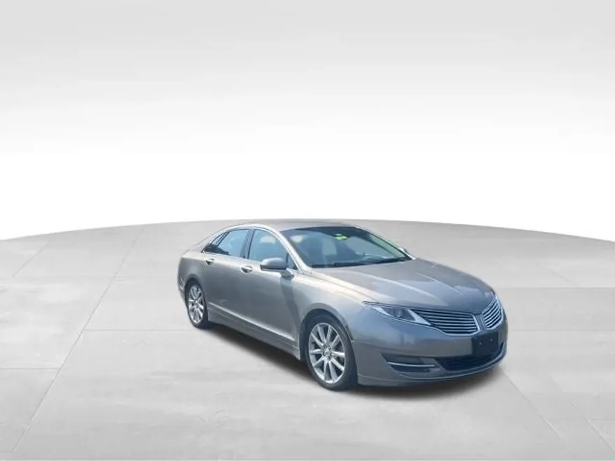 2016 Lincoln MKZ Base photo 1