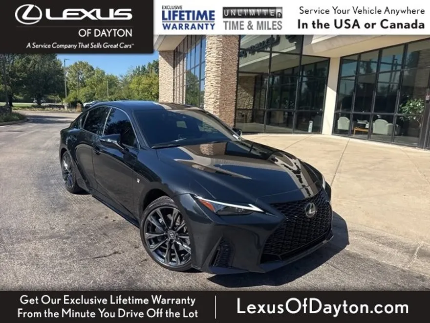 2023 Lexus IS 350 F SPORT photo 1