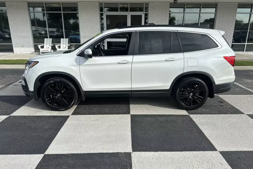 2022 Honda Pilot Special Edition photo 1