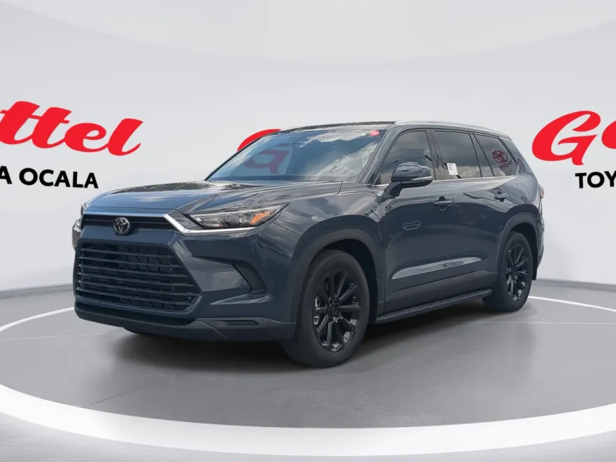 2025 Toyota Grand Highlander XLE photo 1