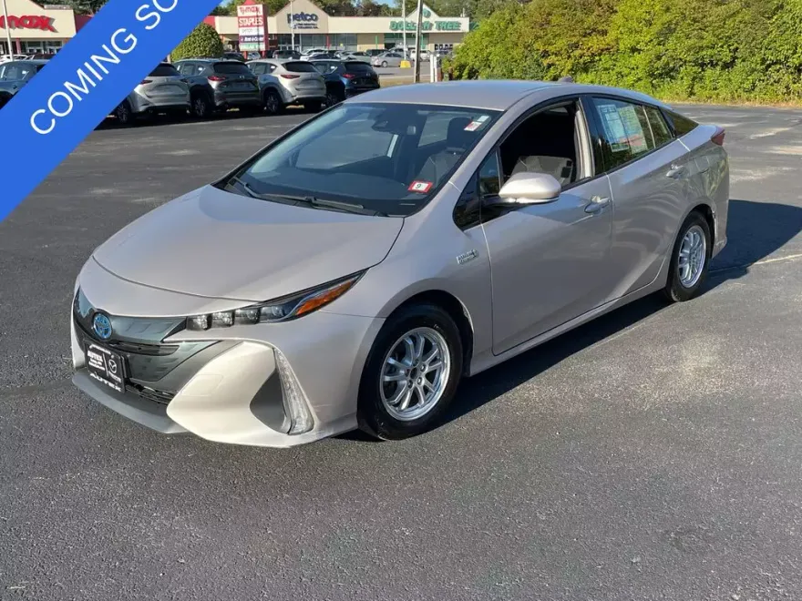 2020 Toyota Prius Prime LE photo 1