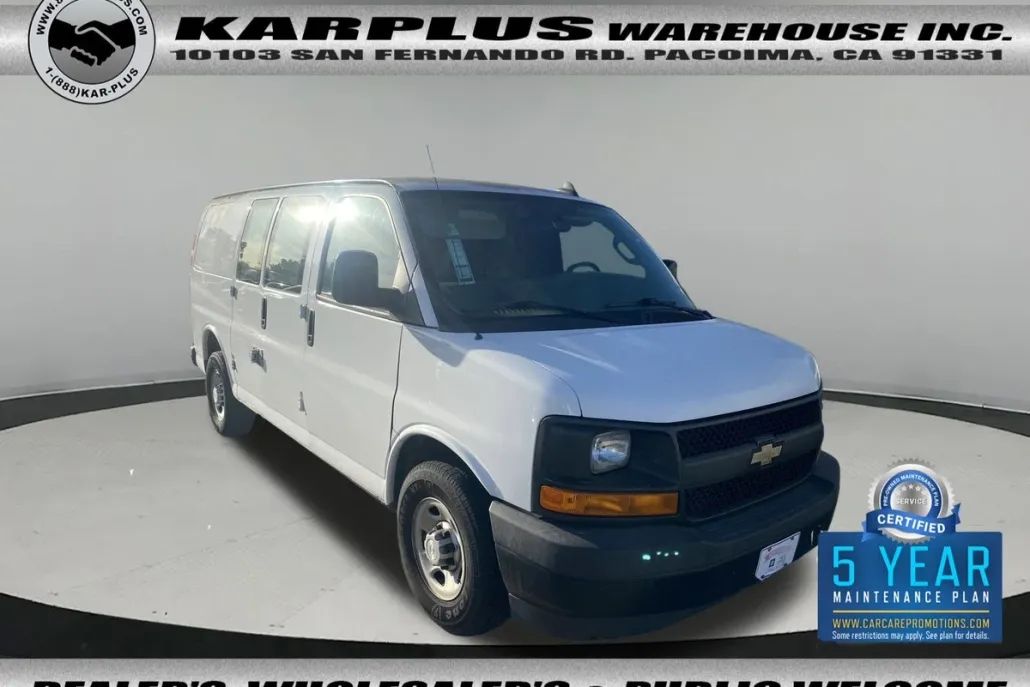 2017 Chevrolet Express Cargo Van photo 1