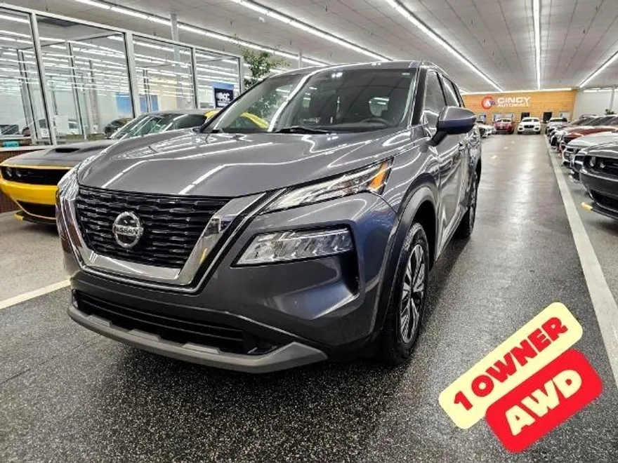 2021 Nissan Rogue SV photo 1