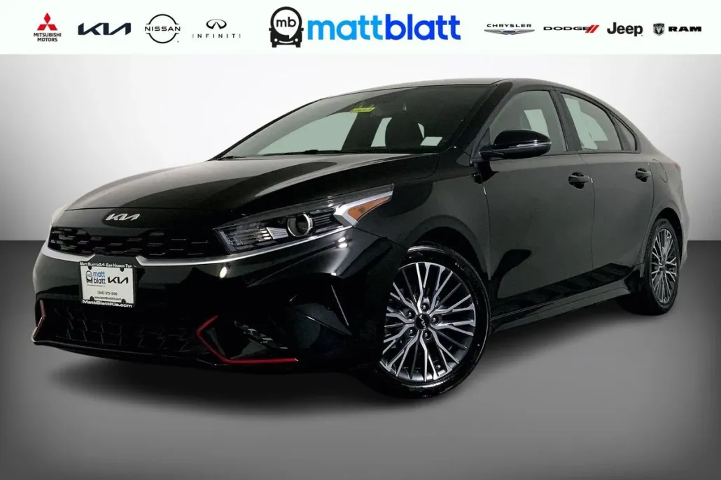 2022 Kia Forte GT-Line photo 1