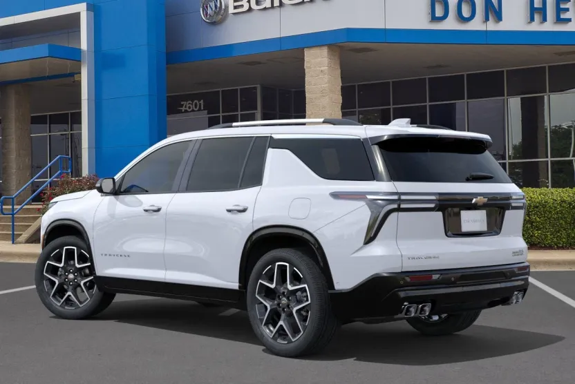 2026 Chevrolet Traverse High Country photo 1
