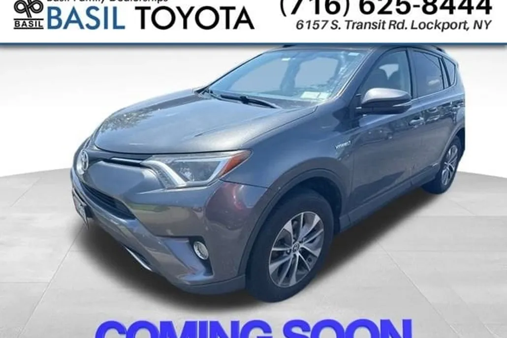 2016 Toyota RAV4 Hybrid XLE photo 1