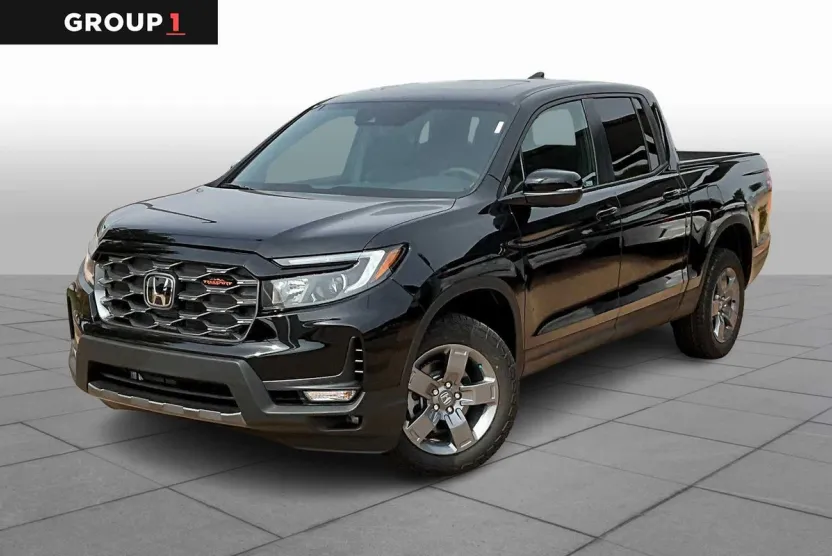 2025 Honda Ridgeline TrailSport photo 1