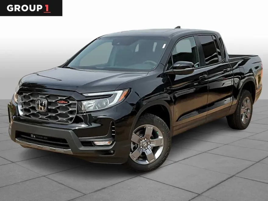 2025 Honda Ridgeline TrailSport photo 1
