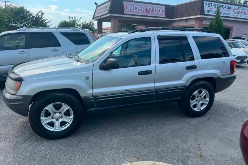 2004 Jeep Grand Cherokee Special Edition photo 1