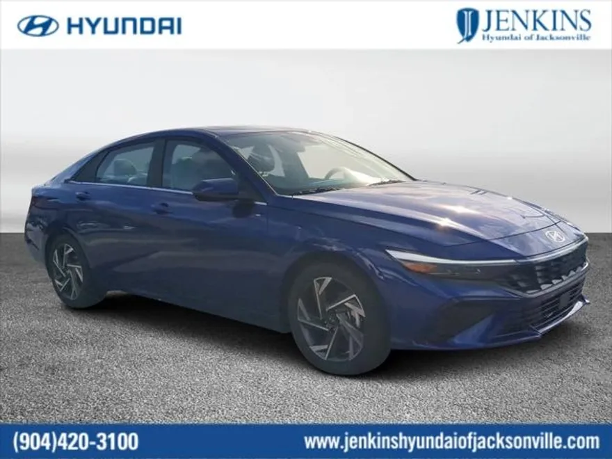 2025 Hyundai Elantra Limited photo 1