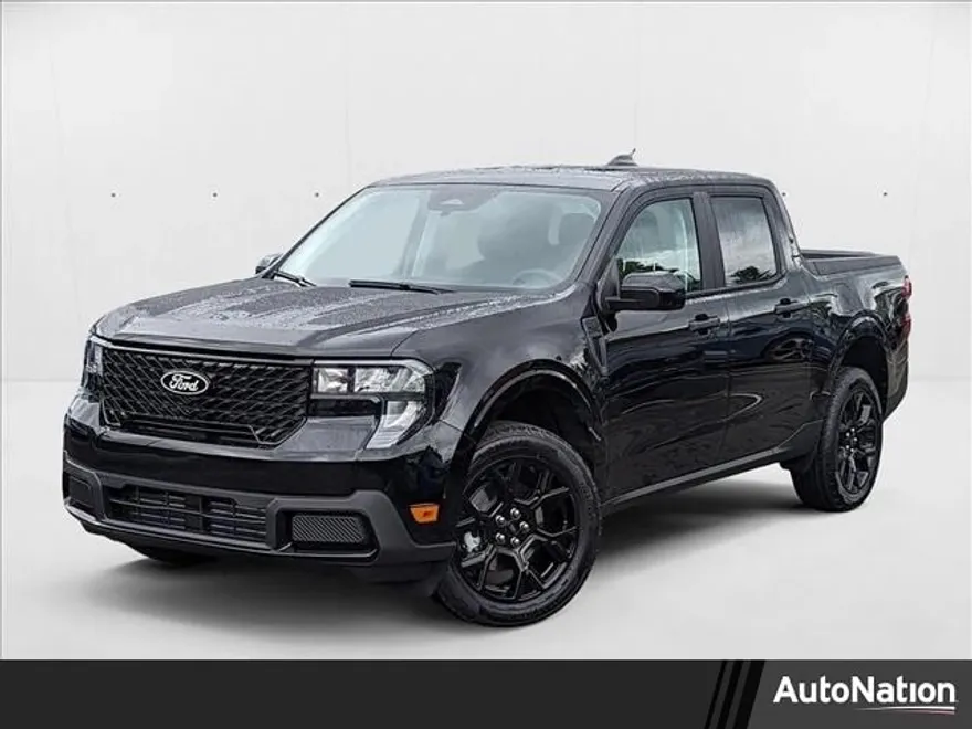 2025 Ford Maverick XLT photo 1