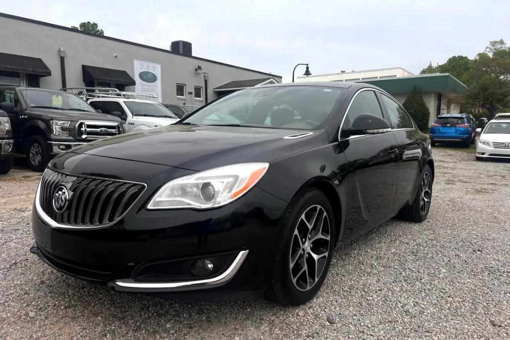 2017 Buick Regal Premium II photo 1