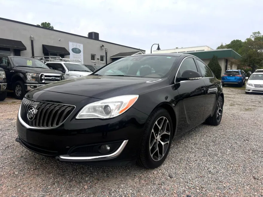 2017 Buick Regal Premium II photo 1