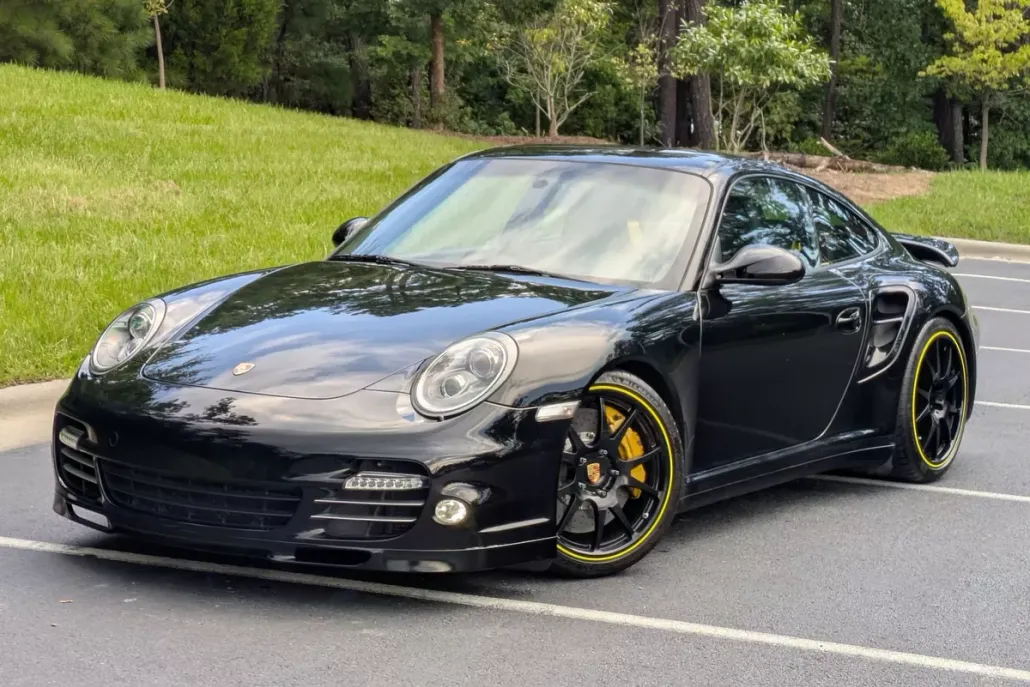 2011 Porsche 911 Turbo S Coupe photo 1