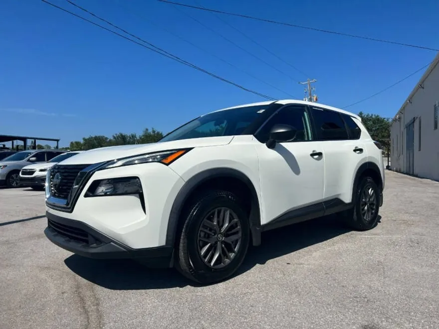 2021 Nissan Rogue S photo 1