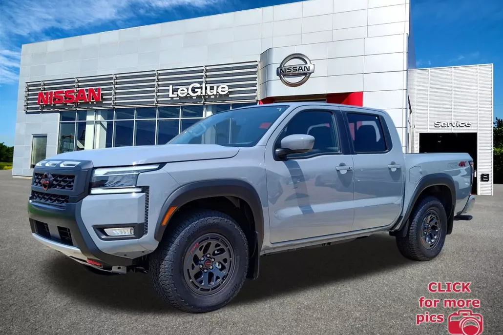 2025 Nissan Frontier PRO-4X photo 1