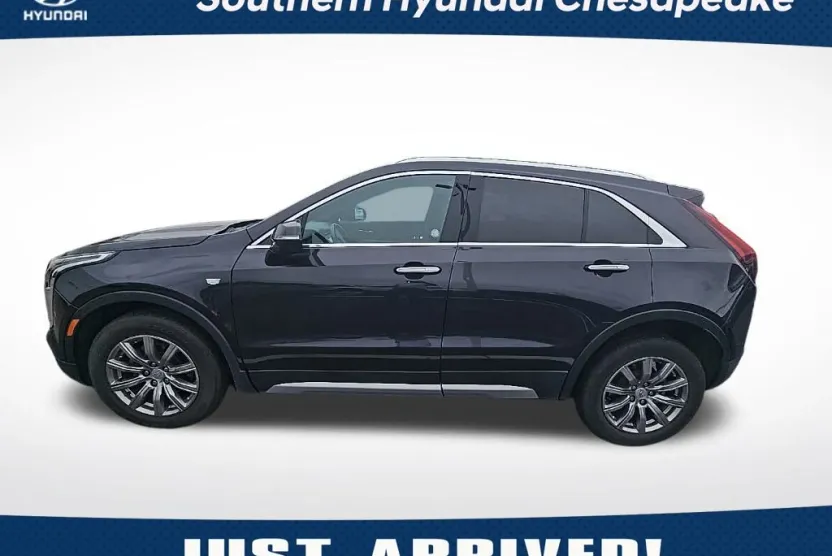 2023 Cadillac XT4 Premium Luxury photo 1