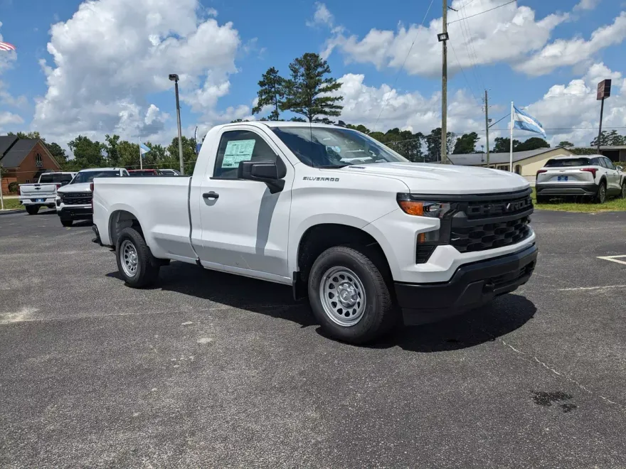2025 Chevrolet Silverado 1500 photo 1