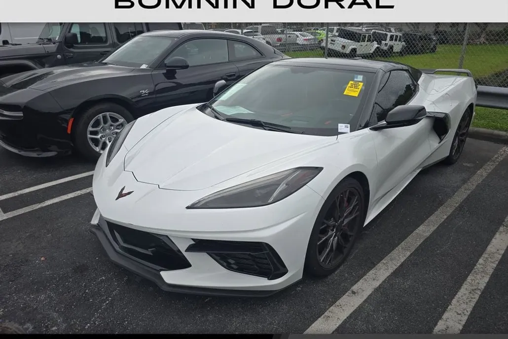 2023 Chevrolet Corvette Stingray 2LT photo 1