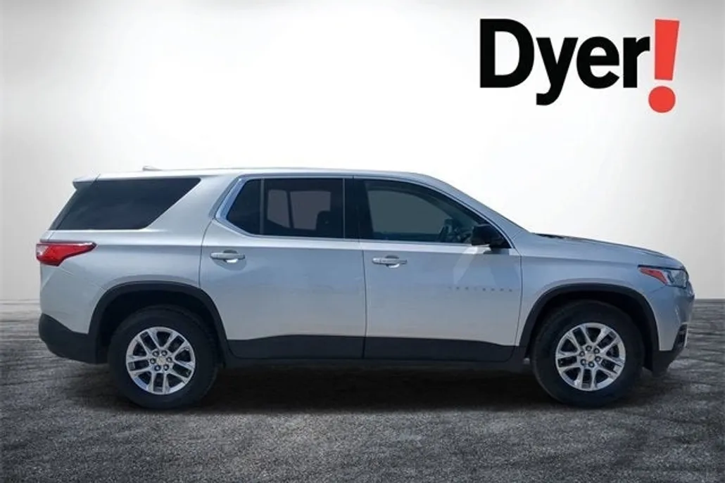 2019 Chevrolet Traverse LS photo 1