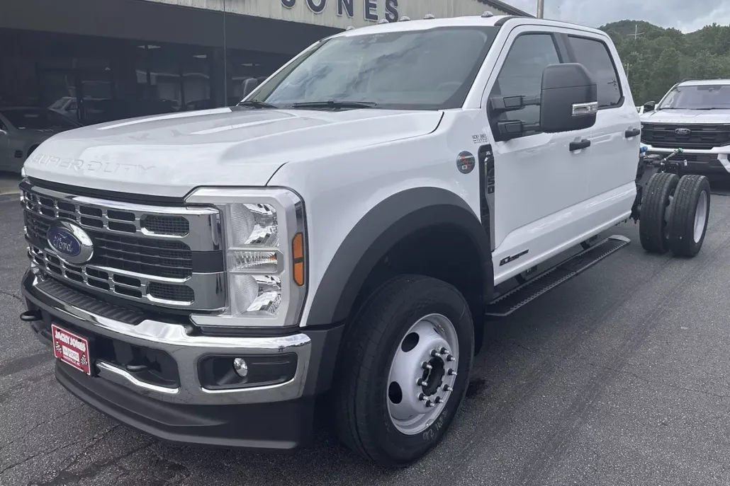 2025 Ford F-450 XL photo 1
