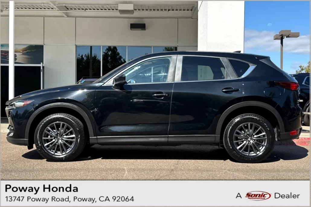 2019 Mazda CX-5 Touring photo 1