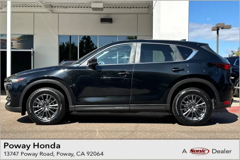 2019 Mazda CX-5 Touring photo 1