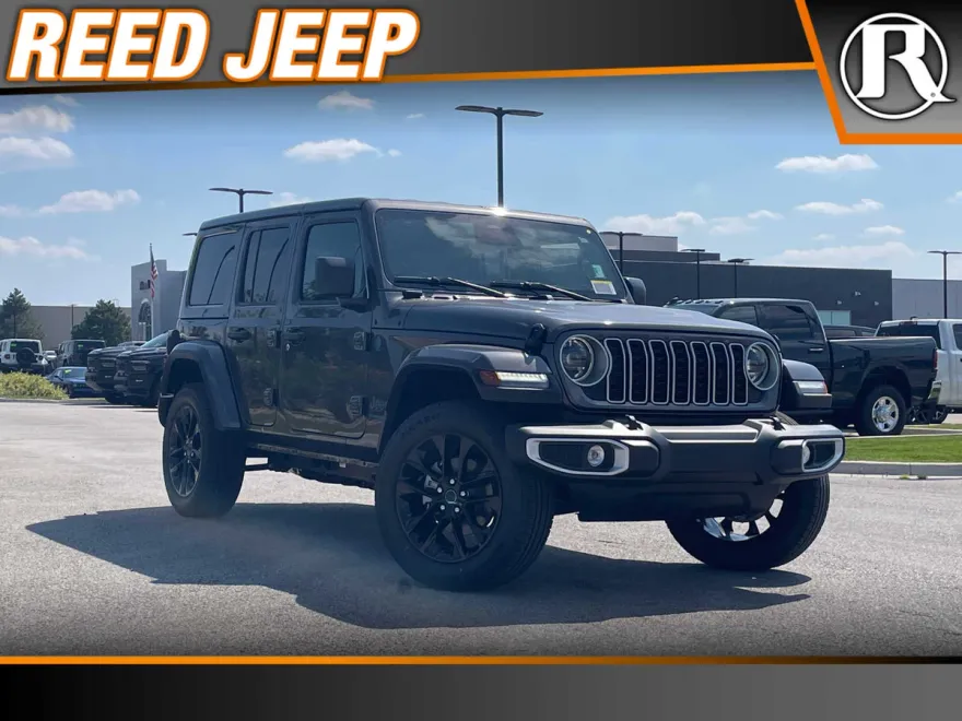 2025 Jeep Wrangler 4xe Sahara photo 1
