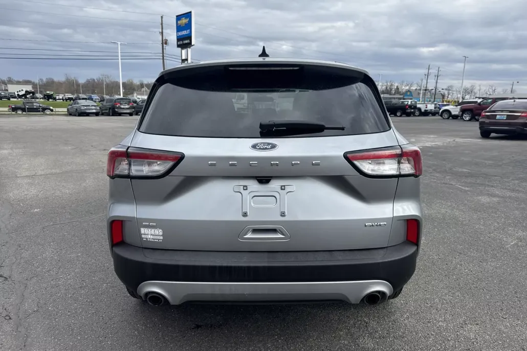 2022 Ford Escape SE photo 1