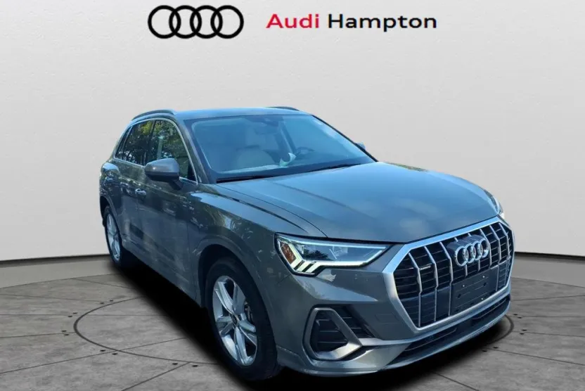 2022 Audi Q3 S line Premium Plus photo 1