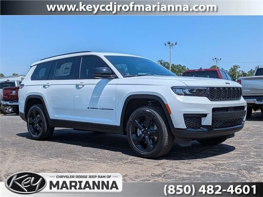 2025 Jeep Grand Cherokee Altitude photo 1