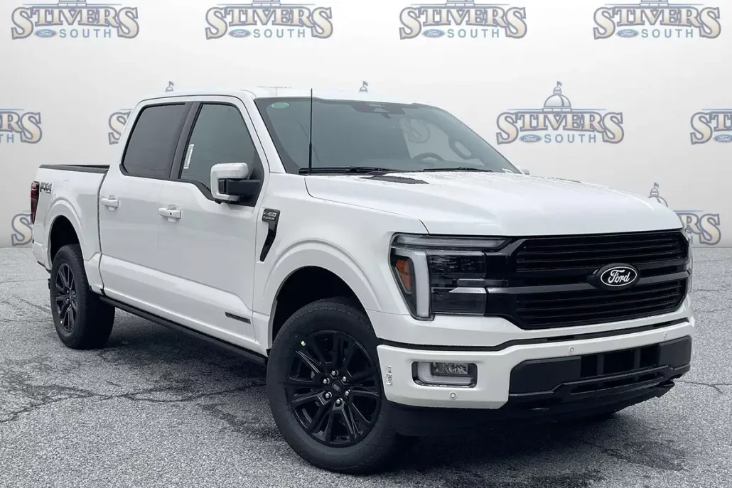 2025 Ford F-150 Platinum photo 1