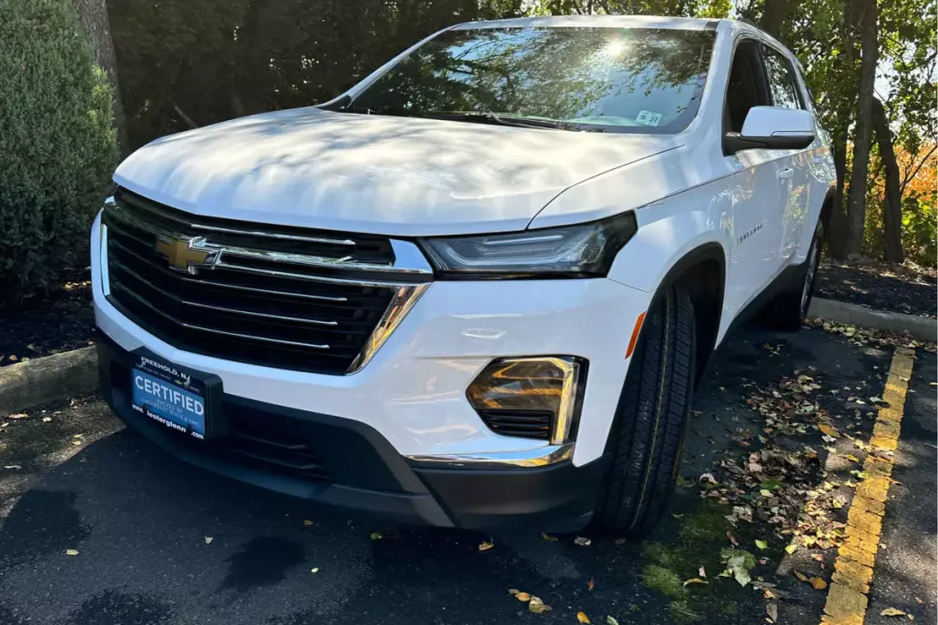 2023 Chevrolet Traverse Leather photo 1
