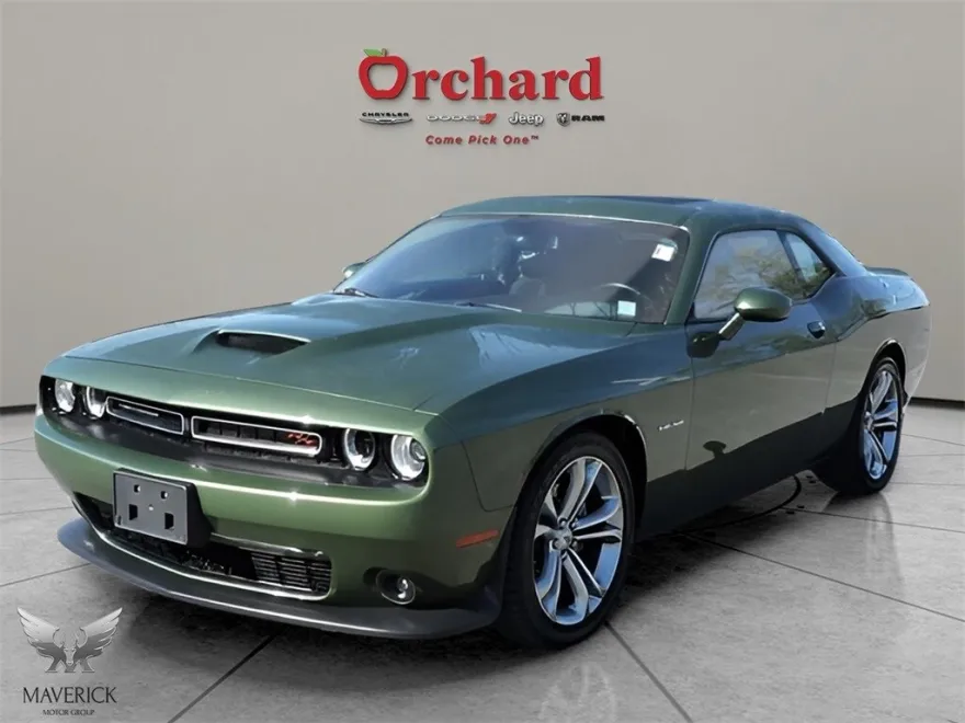 2022 Dodge Challenger R/T photo 1