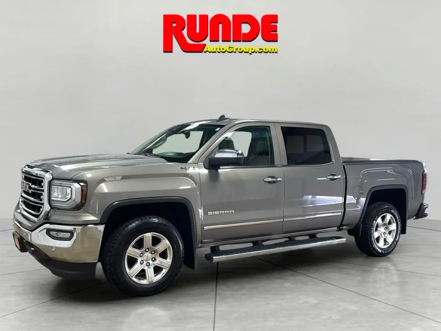 2017 Gmc Sierra 1500 SLT photo 1