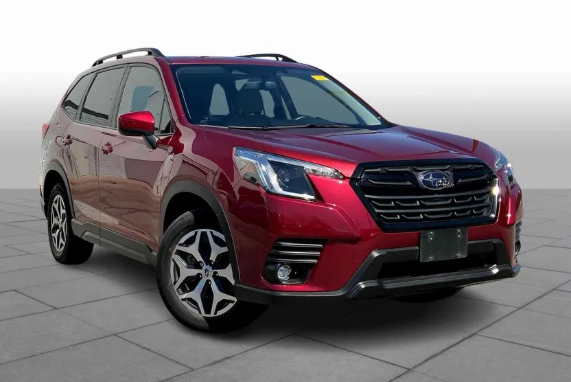 2024 Subaru Forester Premium photo 1