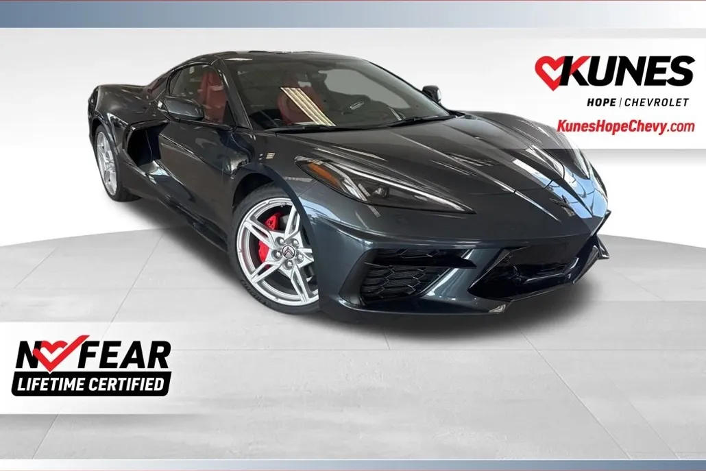 2021 Chevrolet Corvette Stingray 2LT photo 1