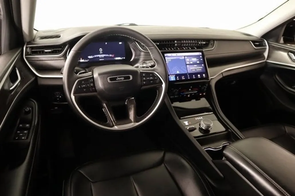 2024 Jeep Grand Cherokee Limited photo 1