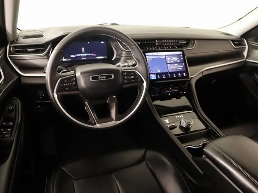 2024 Jeep Grand Cherokee Limited photo 1